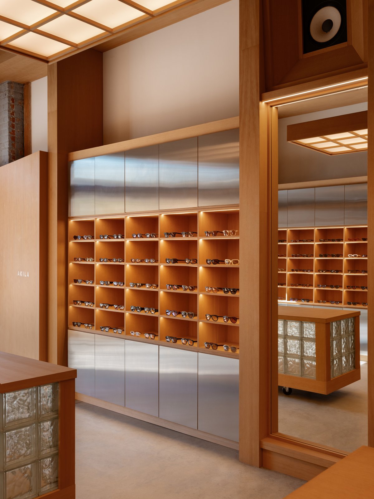 YINJISPACE - 22RE x AKILA West Coast Flagship